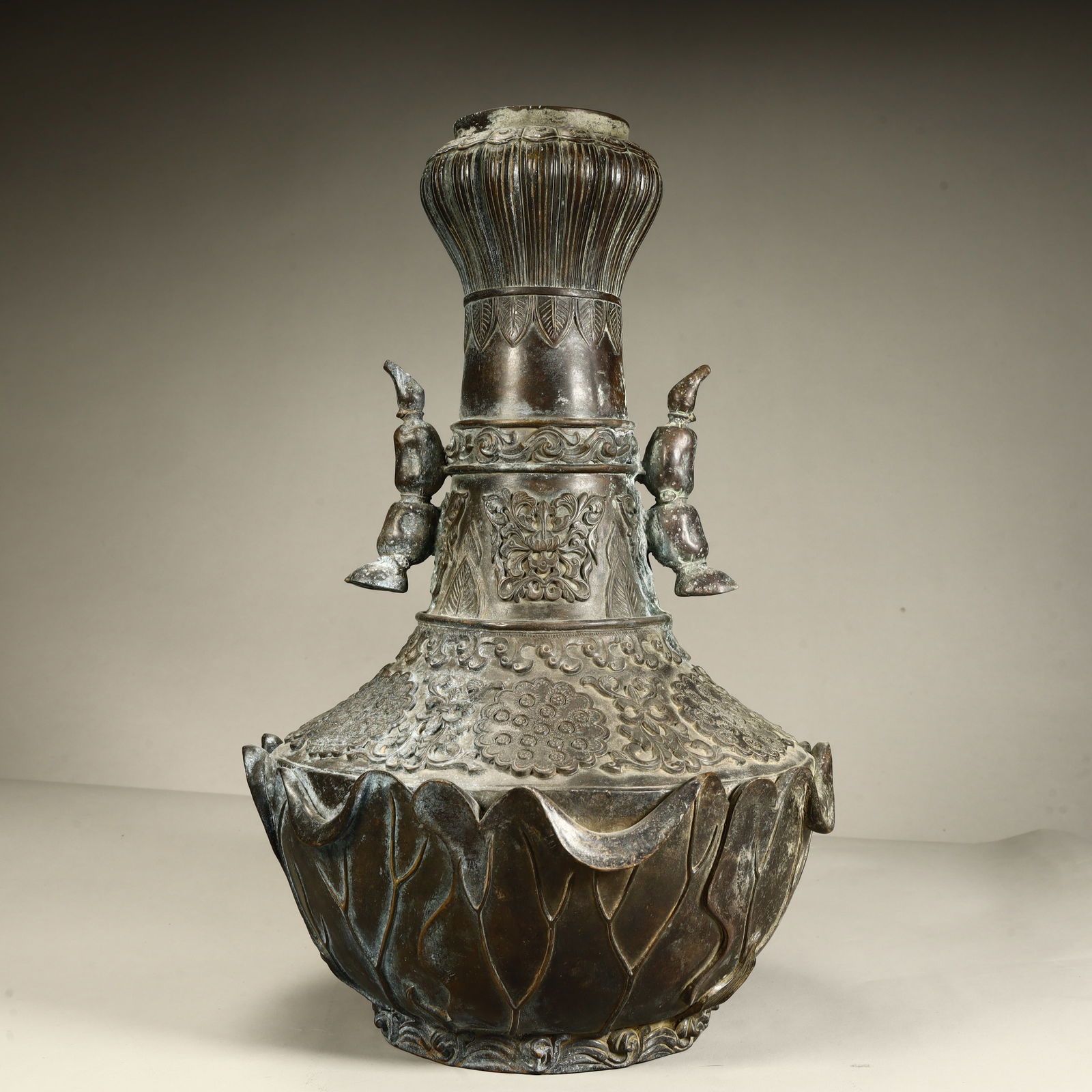 A copper vase of the Qing Dynasty (1 of 13)
