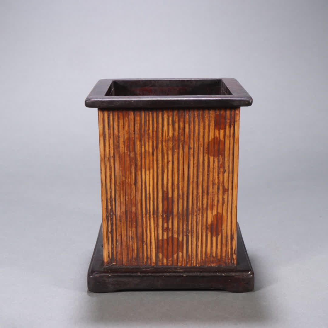 A Qing Dynasty mahogany inlaid Xiangfei bamboo square pen holder (1 of 9)