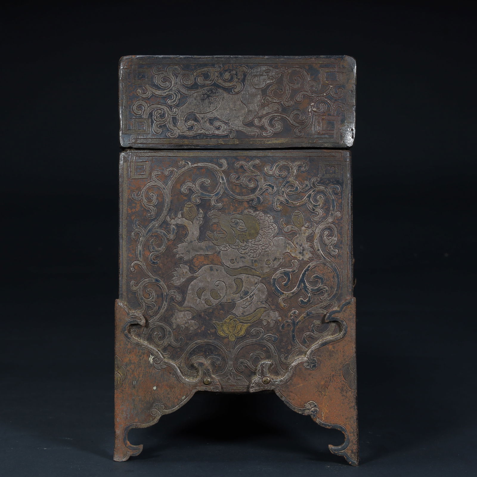 A Qing Dynasty peacock-patterned silver square box - 8