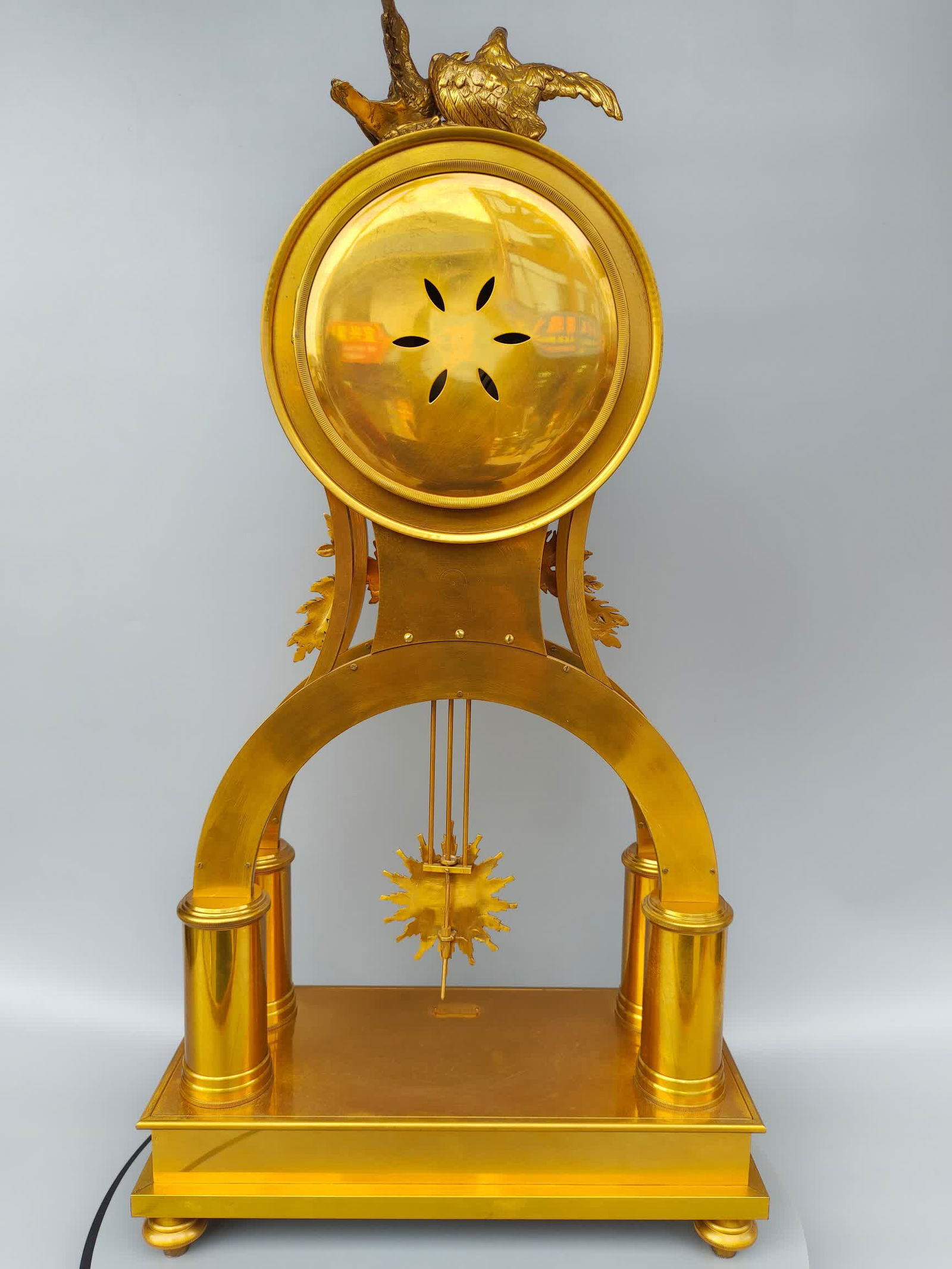 A gilt cast copper mechanical table clock - 5