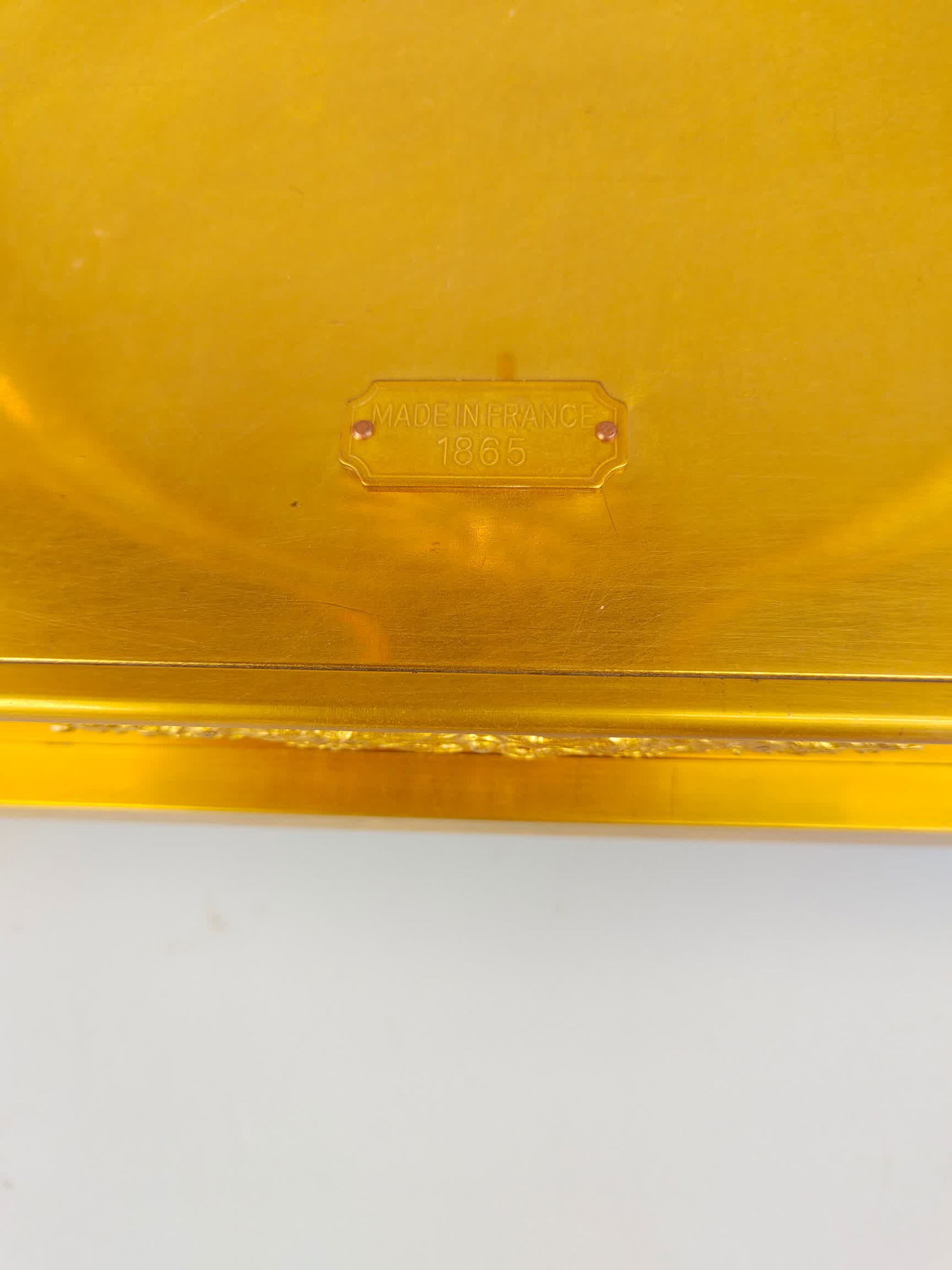 A gilt cast copper mechanical table clock - 9