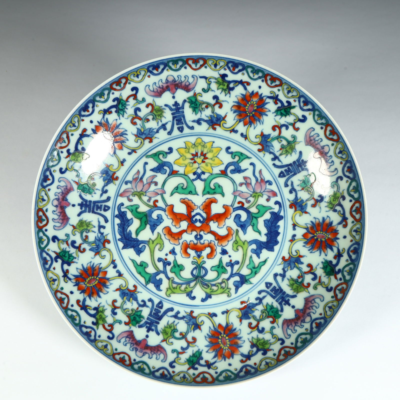 A Qing Dynasty Doucai entwined flower Fushou double full pattern plate (1 of 10)