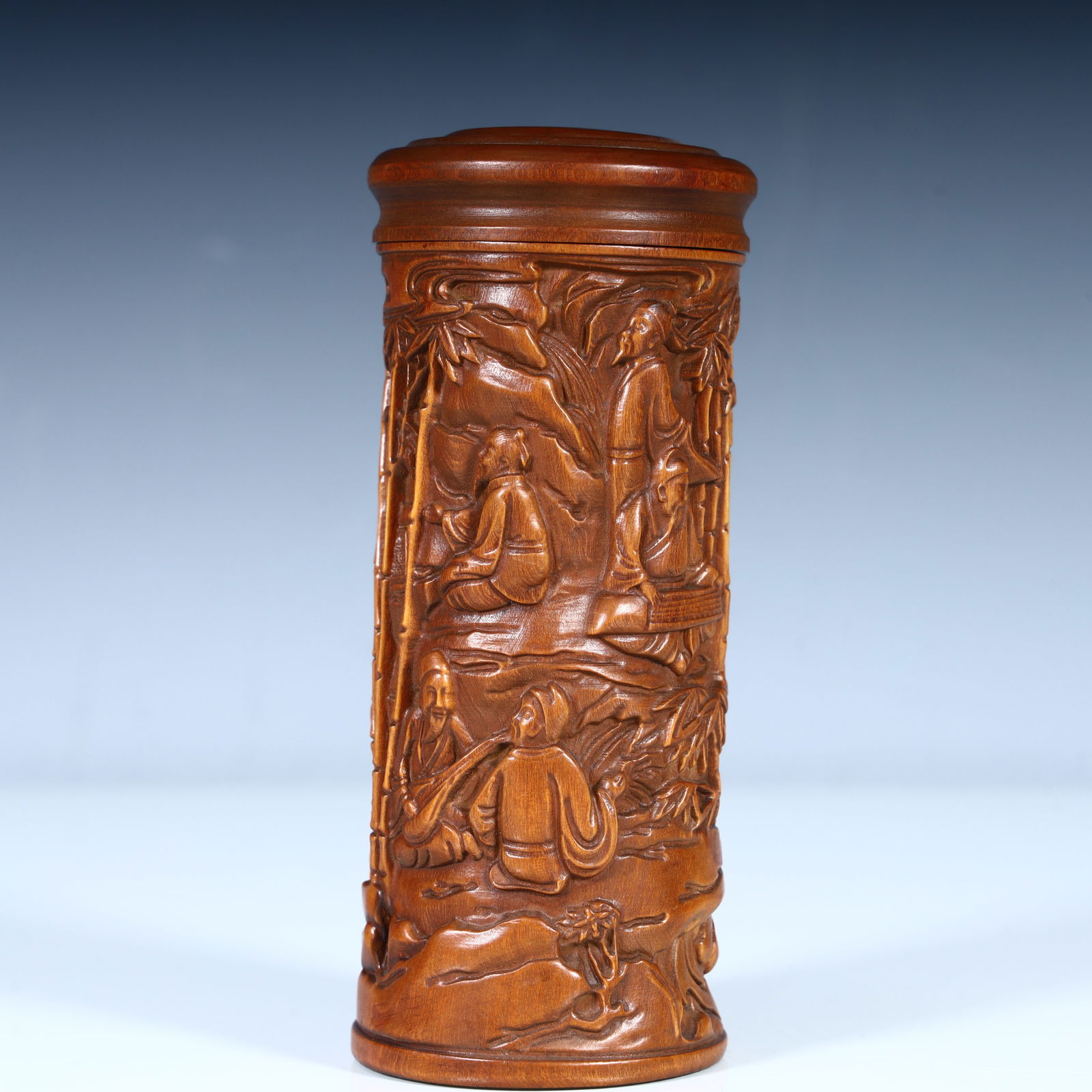 A Qing Dynasty fine boxwood carving character pen holder (1 of 9)