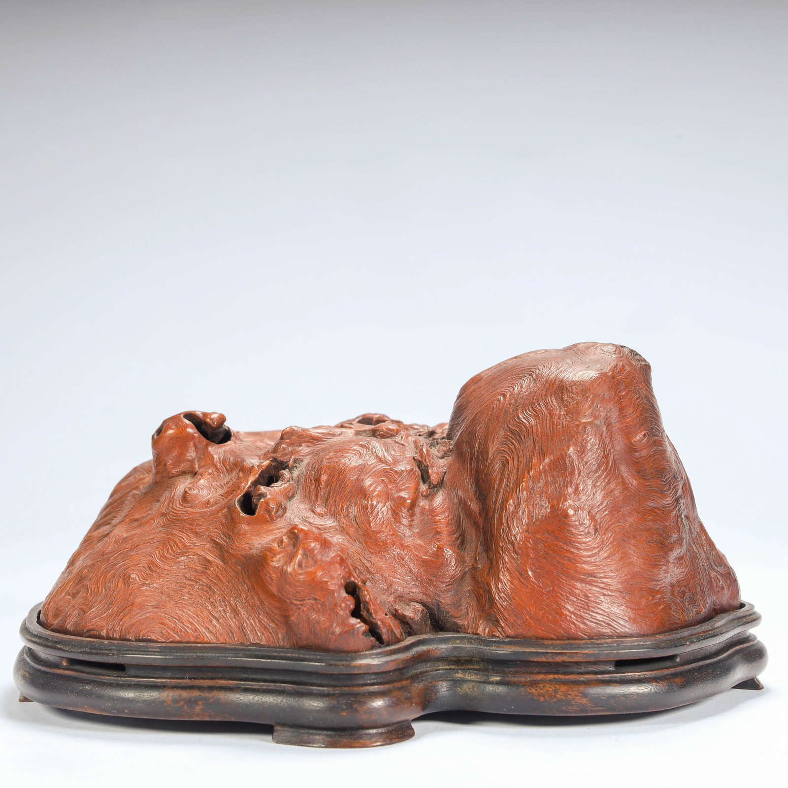 A boxwood imitation of Taihu Lake stone pendulum from the Qing Dynasty (1 of 10)