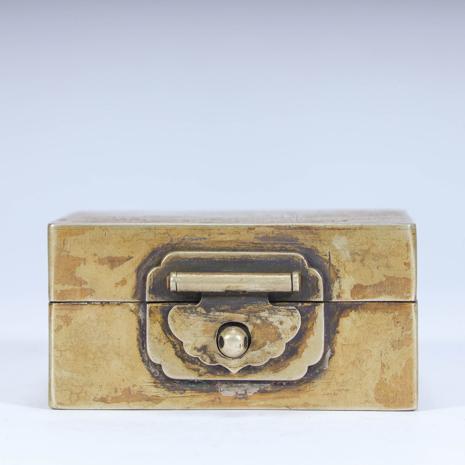 A copper ink box from the Qing Dynasty (1 of 9)