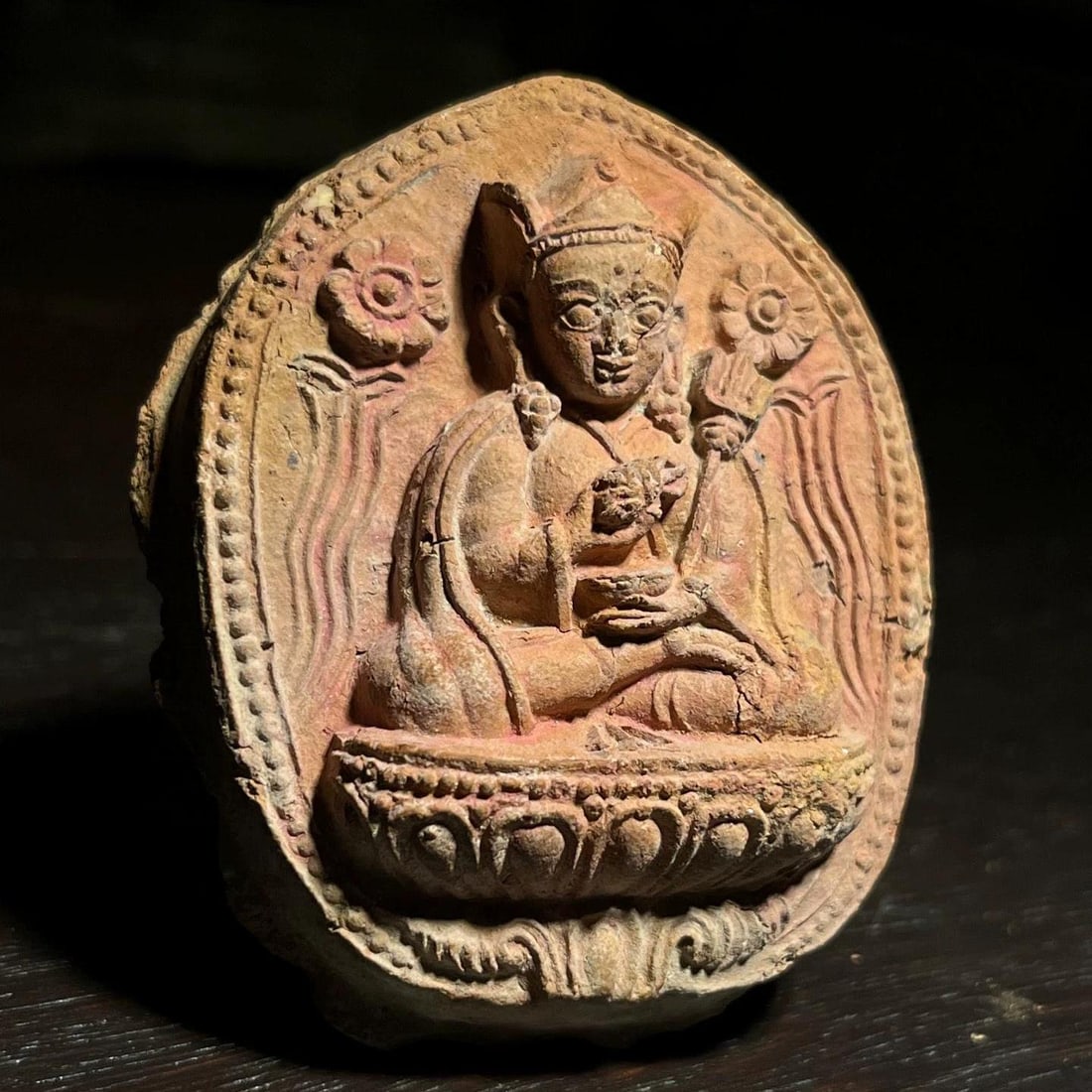 A lotus peanut rub from Xialu Temple in the Qing Dynasty: The lotus peanut rub of the Xialu Temple in the Qing Dynasty Size:H:6cm (The Dimensions Of All Batches Are Manually Measured.If You Need More Detailed Information, Please Contact Our Customer Service