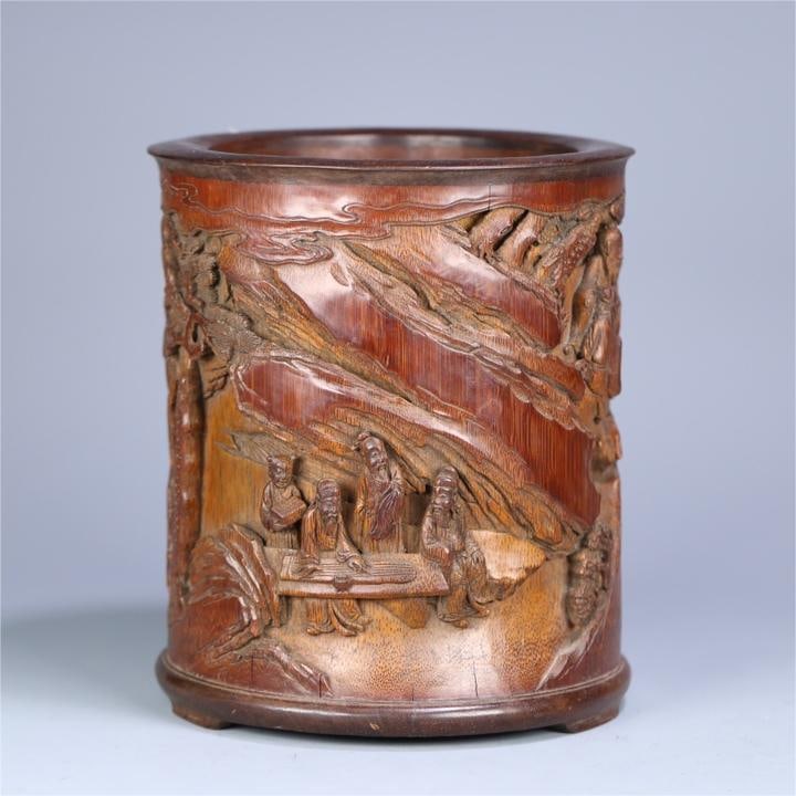 An old bamboo carved character story pen holder from the Qing Dynasty: The old bamboo carving character story pen holder of the Qing Dynasty Size:19.2x16.8cm (The Dimensions Of All Batches Are Manually Measured.If You Need More Detailed Information, Please Contact Our Cu