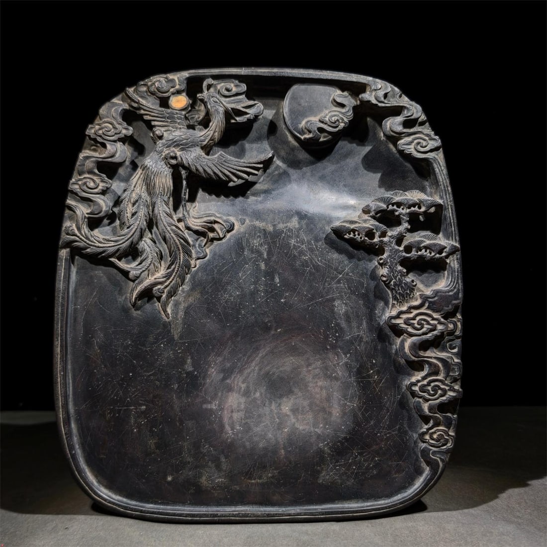 A beautiful Danfeng Chaoyang Duanyan: Exquisite Danfeng Chaoyang Duanyan L:28cm W:25.2cm T:3cm (The Dimensions Of All Batches Are Manually Measured.If You Need More Detailed Information, Please Contact Our Customer