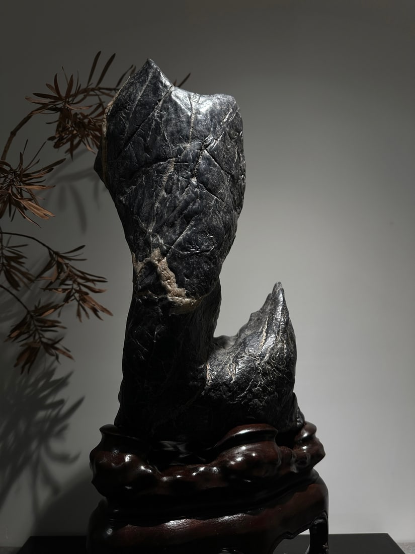 A fine Lingbi stone - 2