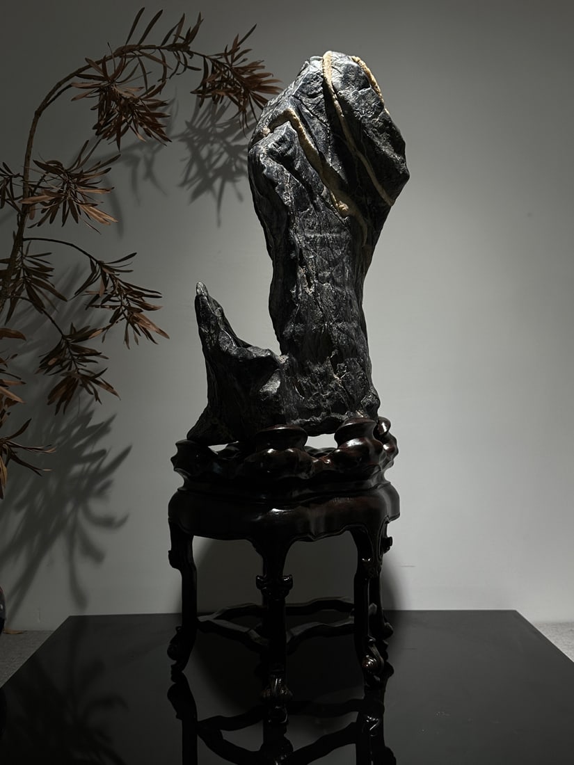 A fine Lingbi stone - 6