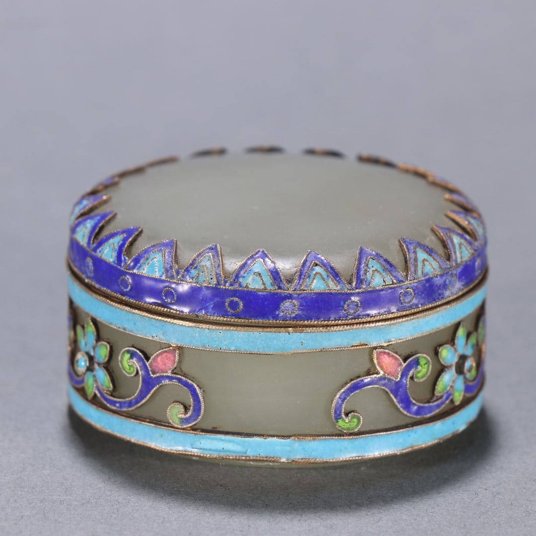 A Qing Dynasty Hetian jade-inlaid copper gilt baked blue pattern printing clay box - 5