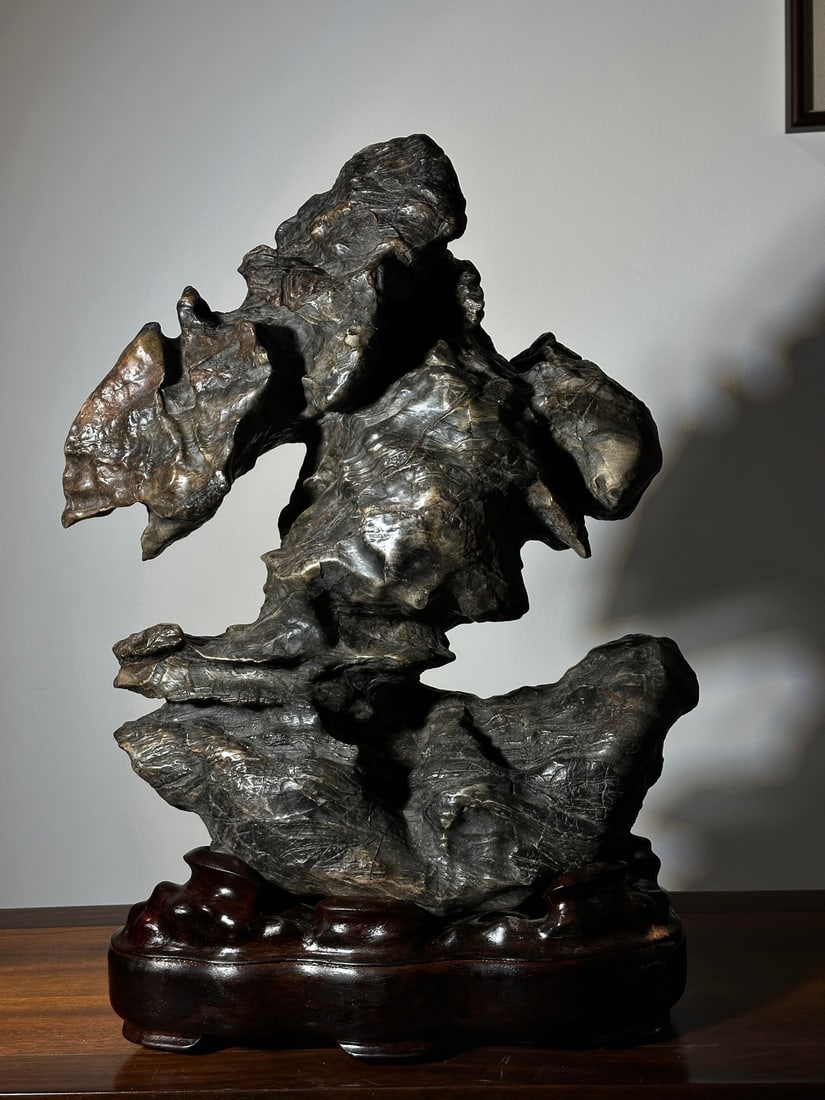 A fine Lingbi stone - 2