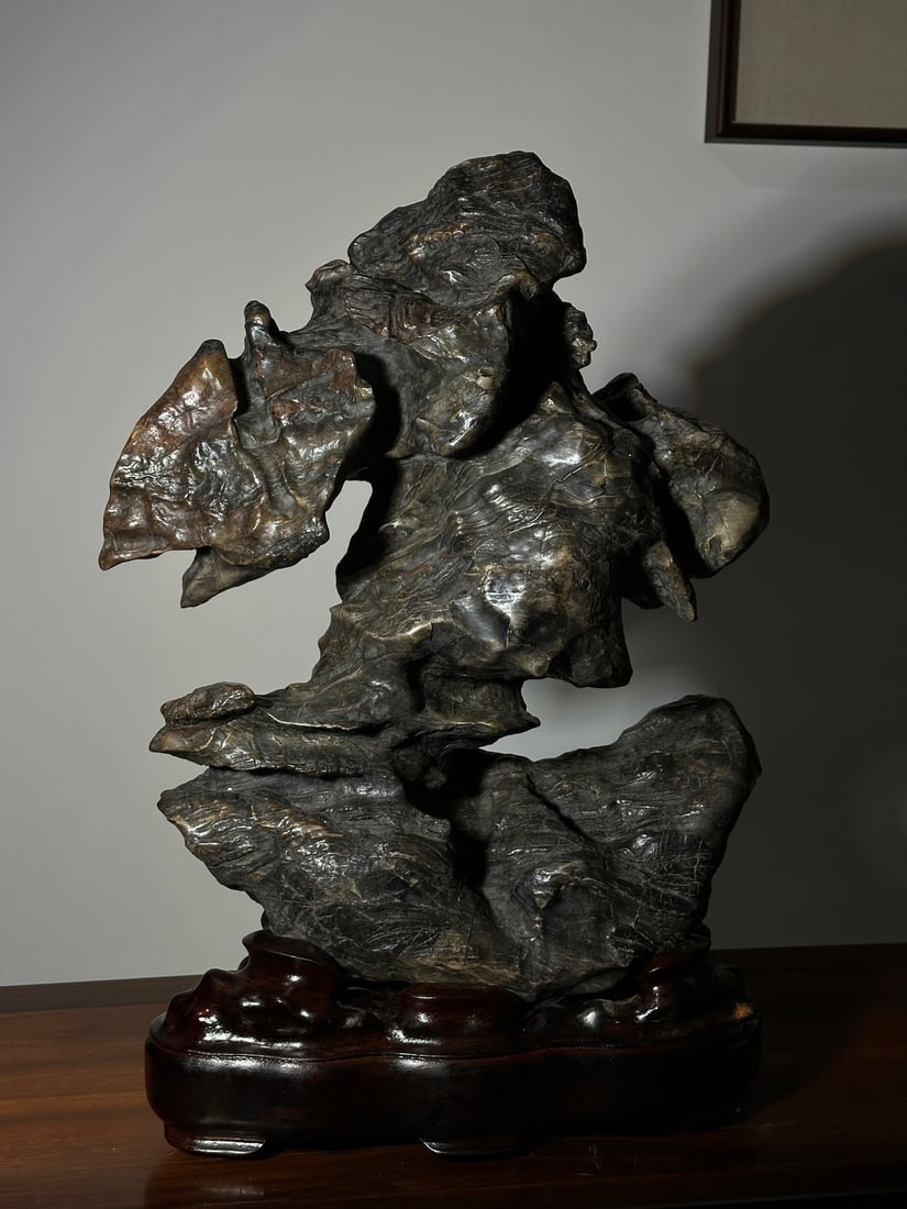 A fine Lingbi stone - 6