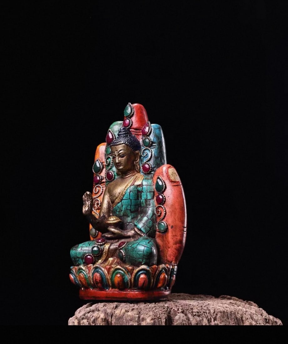 A beautiful tantric Buddha's hand Shakyamuni Buddha: Exquisite Tantric Buddha's hand Shakyamuni Buddha Size:W:1083g H:14cm W:8cm (The Dimensions Of All Batches Are Manually Measured.If You Need More Detailed Information, Please Contact Our Customer Serv
