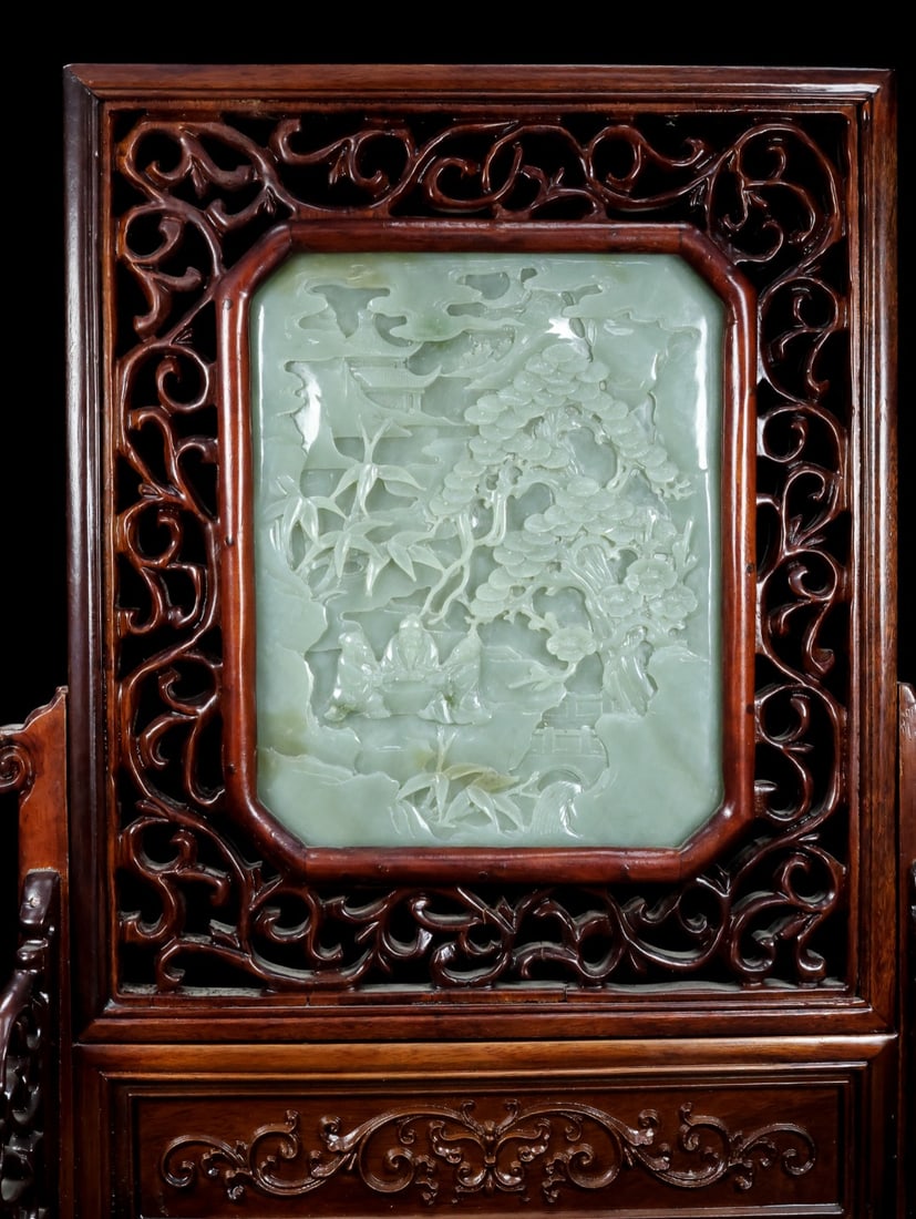 A beautiful Hetian mountain material insert - 2