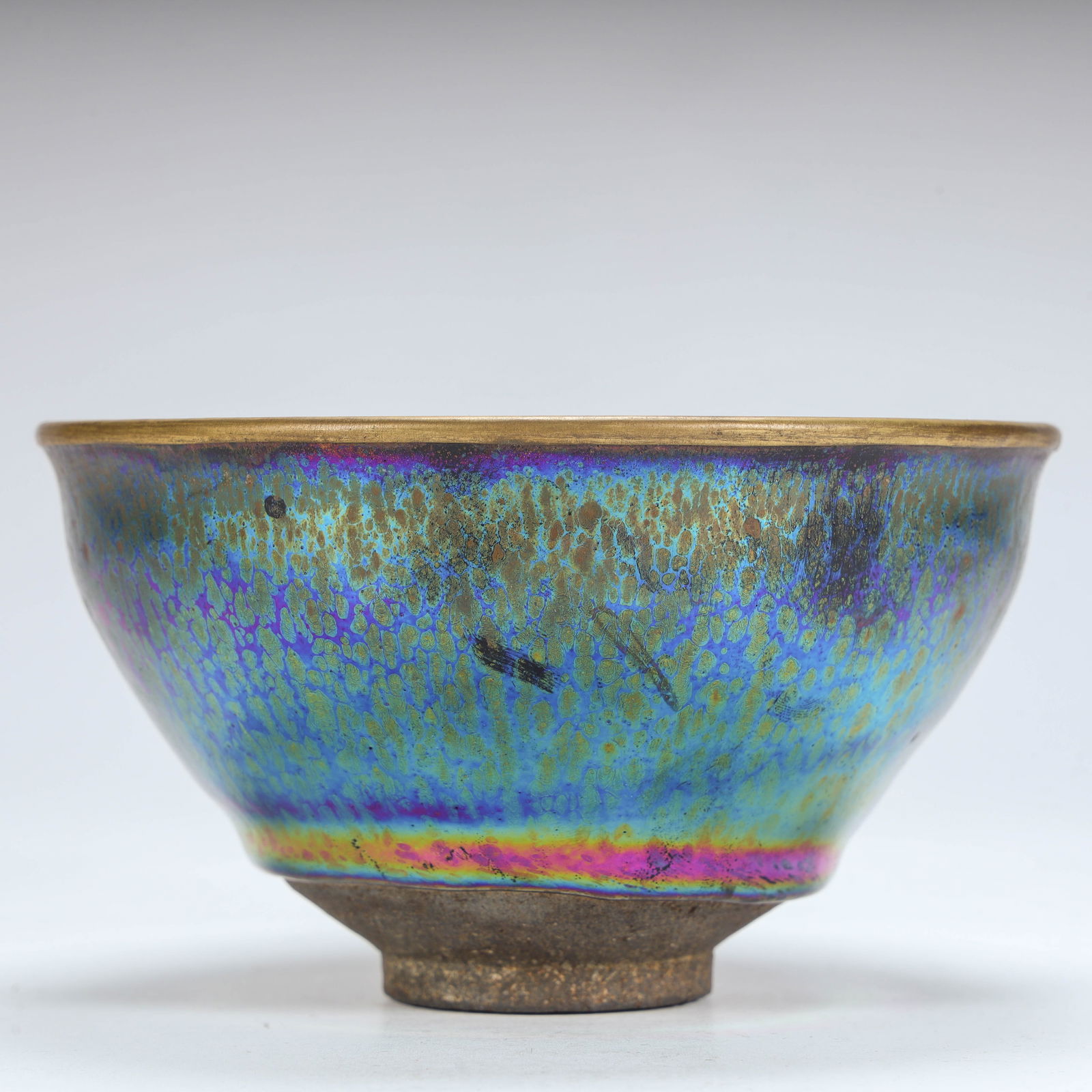 A colorful Yaobian Tianmu lamp built in the Song Dynasty: The colorful Yaobian Tianmu lamp of the Song Dynasty kiln Size: H:7cm L: 12.5cm W:12.5cm W:337.9g (The Dimensions Of All Batches Are Manually Measured.If You Need More Detailed