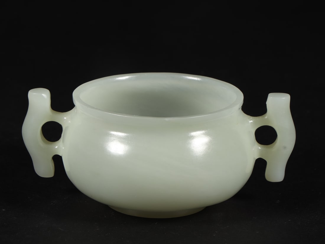 An Exquisite White Jade Double-Ears Censer (1 of 9)