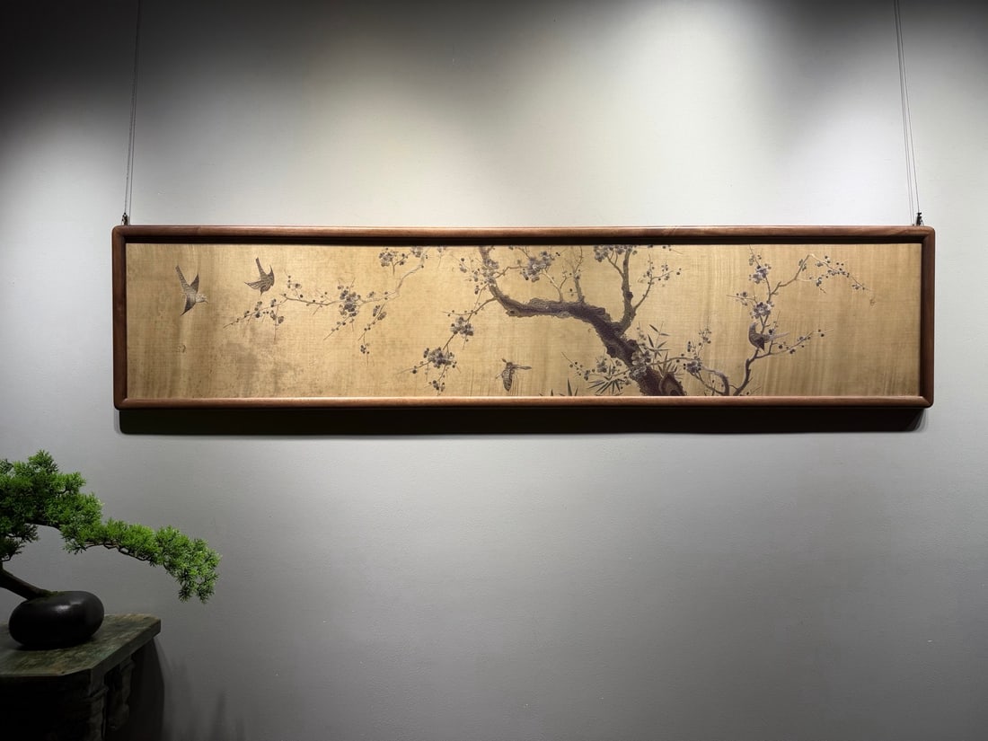 An Exquisite Kesi Flower and Bird Pattern Hanging Panel: An Exquisite Kesi Flower and Bird Pattern Hanging Panel Qing Dynasty, China Size:170cmx38cm (The Dimensions Of All Batches Are Manually Measured.If You Need More Detailed Information, Please Contact O