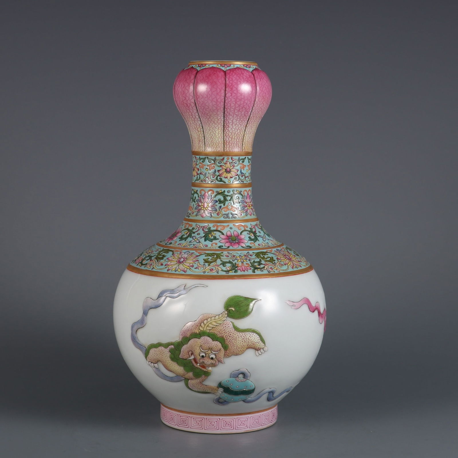 An Exquisite Famille-Rose Lotus Pattern Lion Pattern Vase (1 of 9)