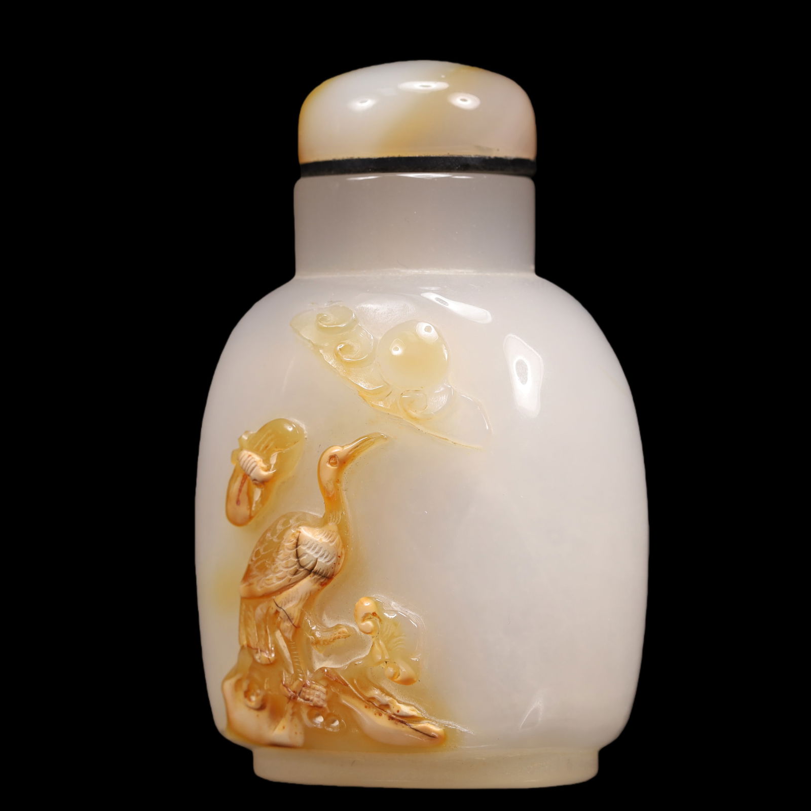 An Exquisite Agate Crane Pattern Snuff Bottle - 2