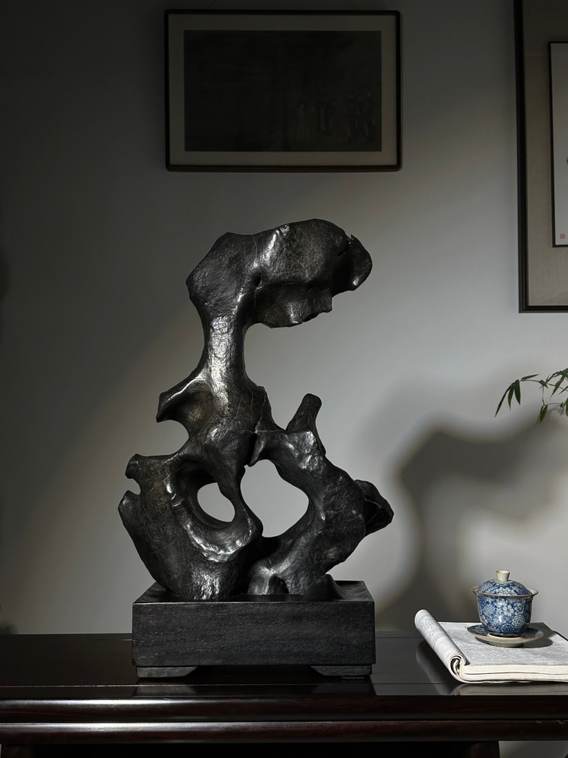 An Exquisite Taihu Stone Ornament: An Exquisite Taihu Stone Ornament Qing Dynasty, China Size:63cmx40cmx19cm (The Dimensions Of All Batches Are Manually Measured.If You Need More Detailed Information, Please Contact Our Customer