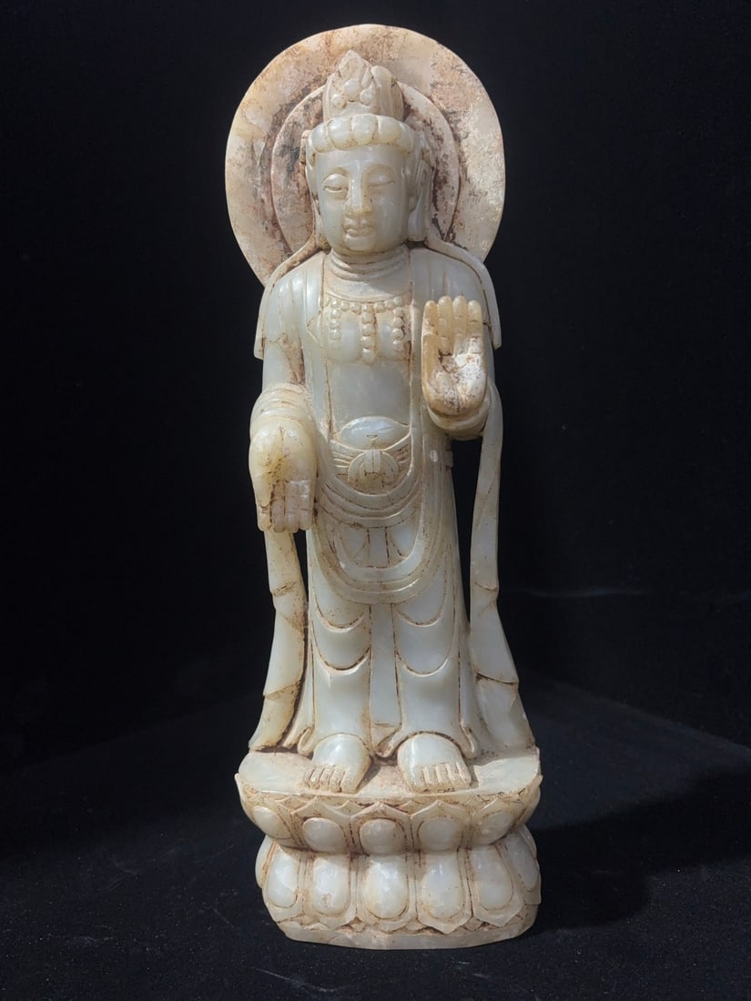 An Exquisite White Jade Statue of Samantabhadra (1 of 9)