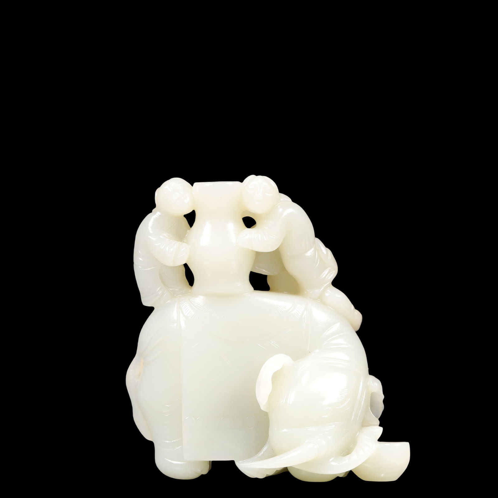 A Exquisite White Jade Elephant Ornament (1 of 8)