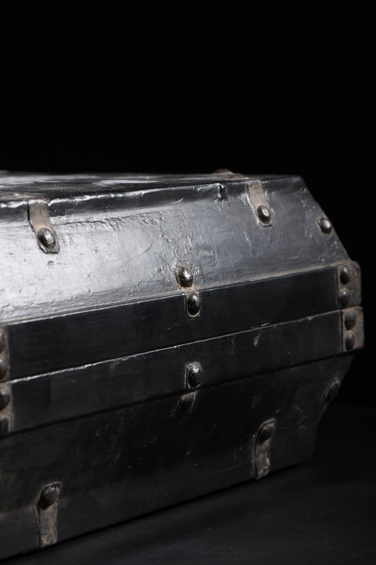 An Exquisite Black Lacquer Elephant Pattern Box - 3