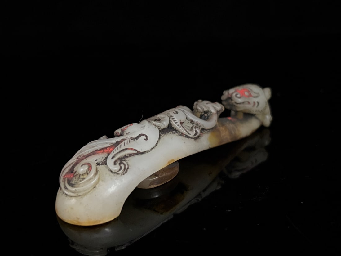 An Exquisite White Jade Dragon Pattern Hook - 3
