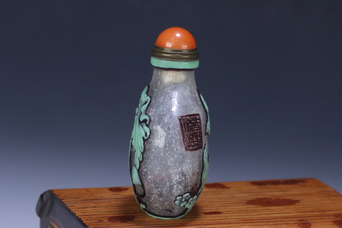 An Exquisite Glass Flower and Bird Pattern Snuff Bottle - 2