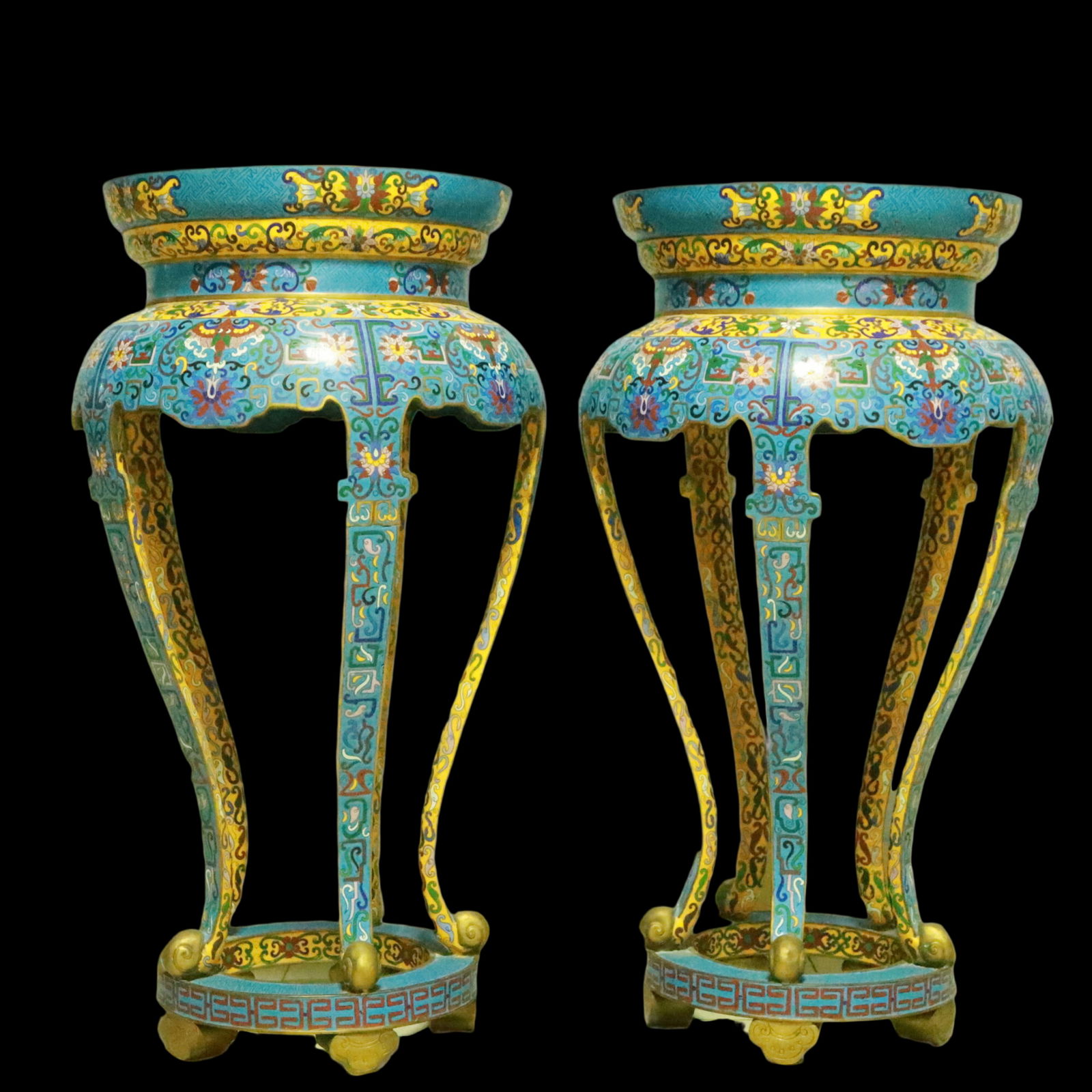 A Pair of Exquisite Cloisonne Lotus Pattern Chair: A Pair of Exquisite Cloisonne Lotus Pattern Chair Qing Dynasty, China Size:40cmx40cmx86cm (The Dimensions Of All Batches Are Manually Measured.If You Need More Detailed Information, Please Contact Our