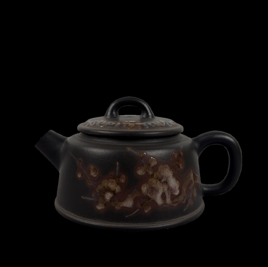 An Exquisite Purple Sands Flower Pattern Teapot (1 of 9)