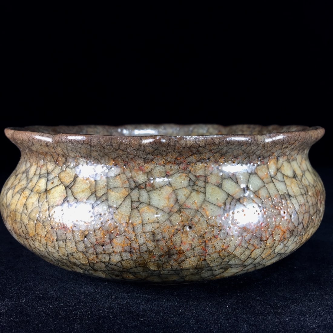 An Exquisite Ge yao Brush Washer (1 of 9)