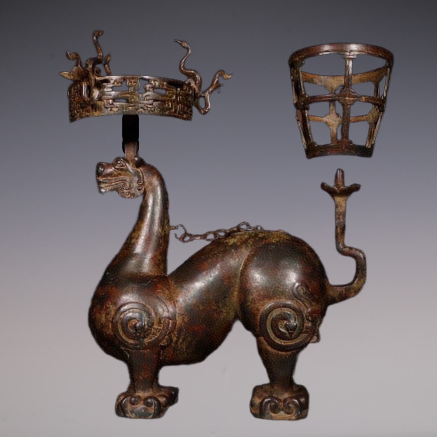 An Exquisite Bronze Auspicious Beast-Shaped Candlestick (1 of 9)