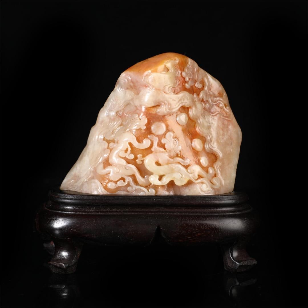 A beautiful Shoushan Tianhuang ornament (1 of 9)