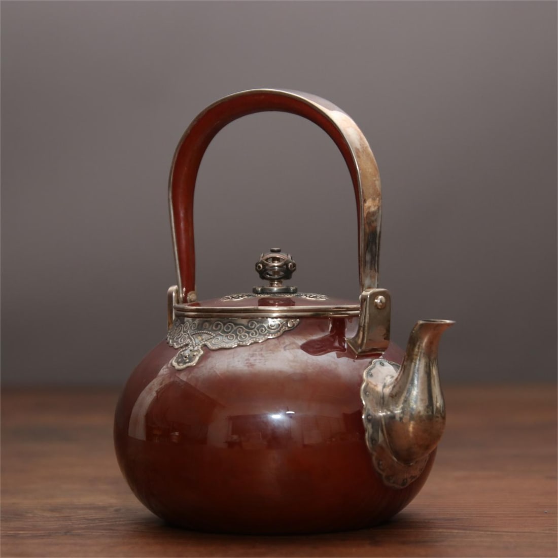 A fine Japanese silver pot copper-clad silver kettle (1 of 8)