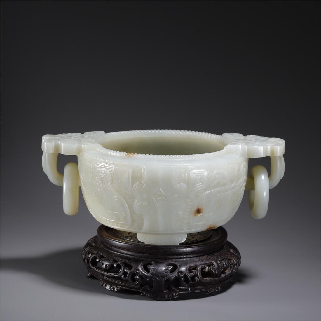 A beautiful Hetian jade beast face pattern live ring ear furnace (1 of 9)