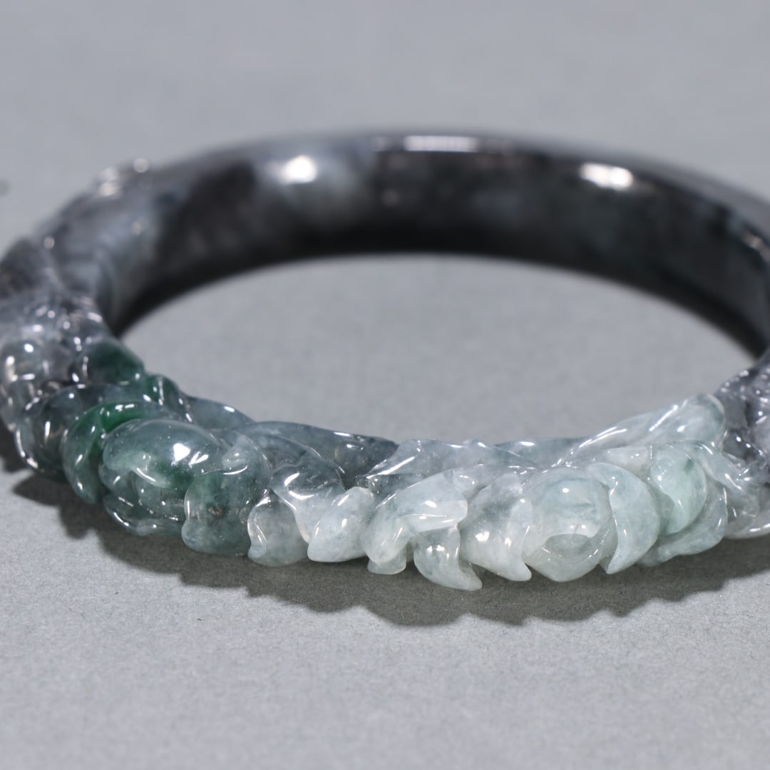 A beautiful jade pattern bracelet - 2