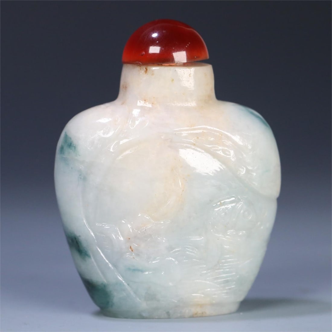 A beautiful natural jade fishing picture snuff box: Exquisite natural jade fishing picture snuff bottle Size:6.1x4.7x2.5cm (The Dimensions Of All Batches Are Manually Measured.If You Need More Detailed Information, Please Contact Our Customer Service B