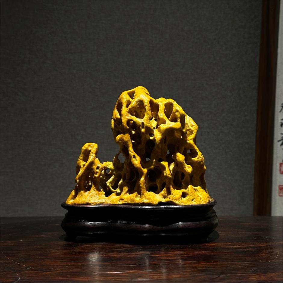 A piece of exquisite Taihu Lake stone incense burner: Exquisite Taihu Lake stone incense burner Size:L:14cmH:14cmT:10cm (The Dimensions Of All Batches Are Manually Measured.If You Need More Detailed Information, Please Contact Our Customer Service Before