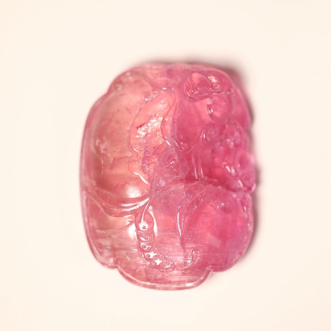 A beautiful glue-free and non-optimized raw natural tourmaline longevity pendant: Exquisite glue-free and non-optimized raw natural tourmaline longevity pendant Size:5.44×4.1×1.75cm60.1g (The Dimensions Of All Batches Are Manually Measured.If You Need More