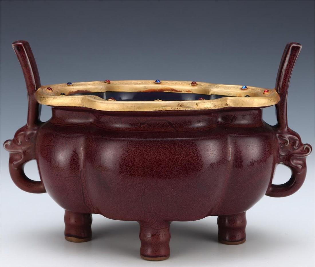 A rose red glaze gold-carved incense burner of the Song Dynasty Jun kiln (1 of 9)