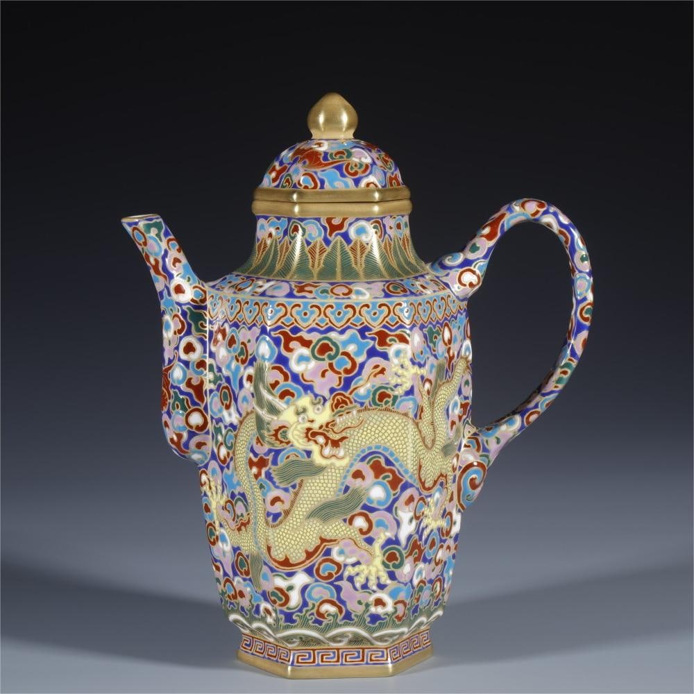 A teapot made in the Qianlong period of the Qing Dynasty with enamel colored gold silk enamel (1 of 9)