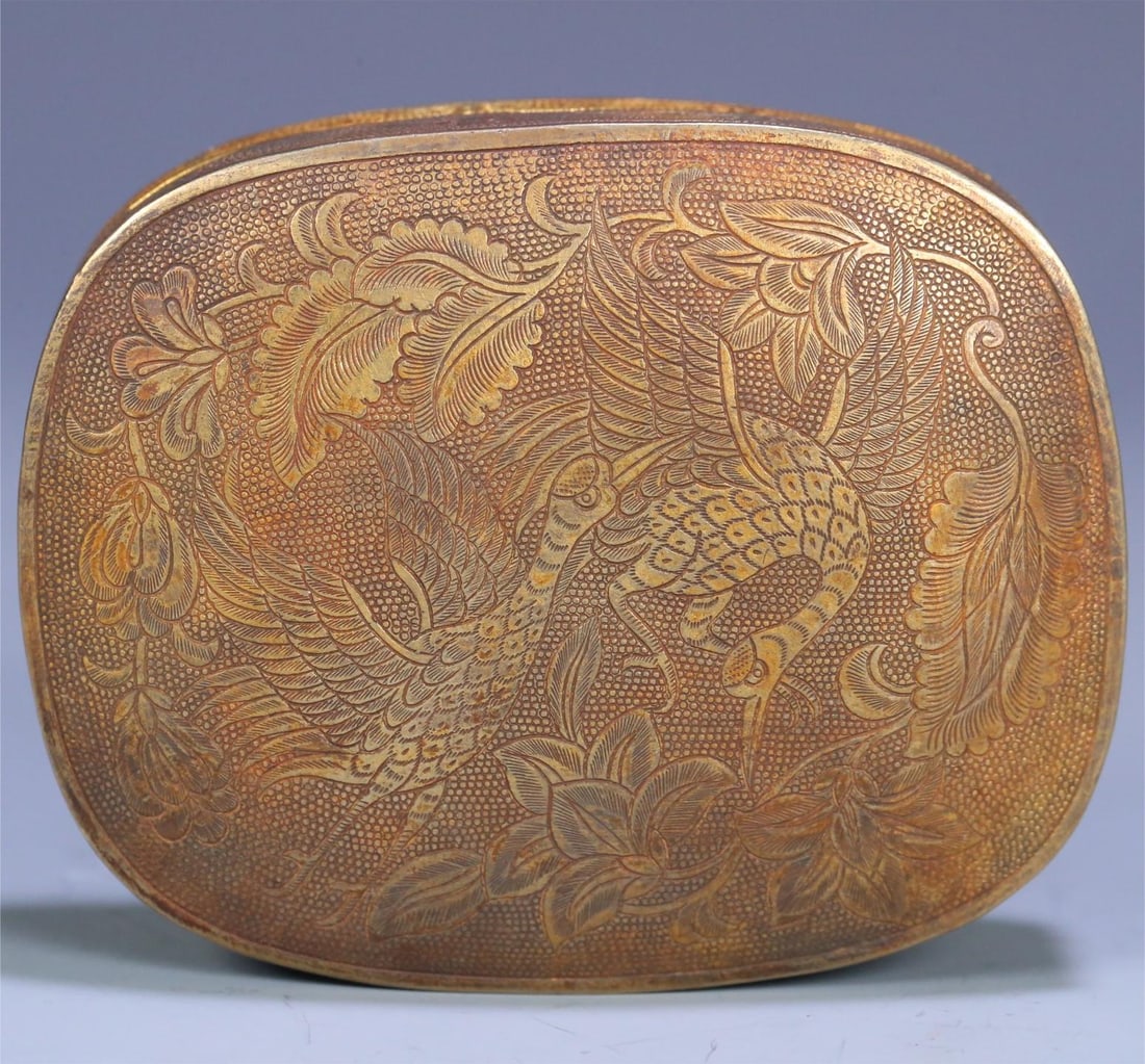 A silver-gilt double crane floral cover box of the Qing Dynasty (1 of 9)
