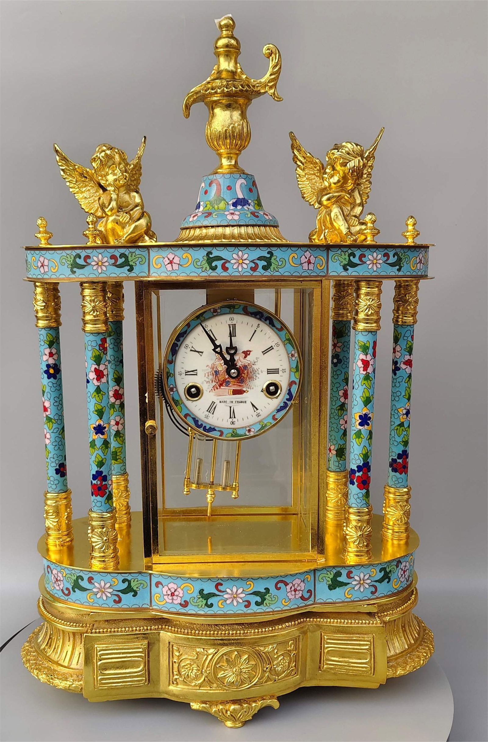 A beautiful classical European mechanical pure copper cloisonn é old desk clock (1 of 9)