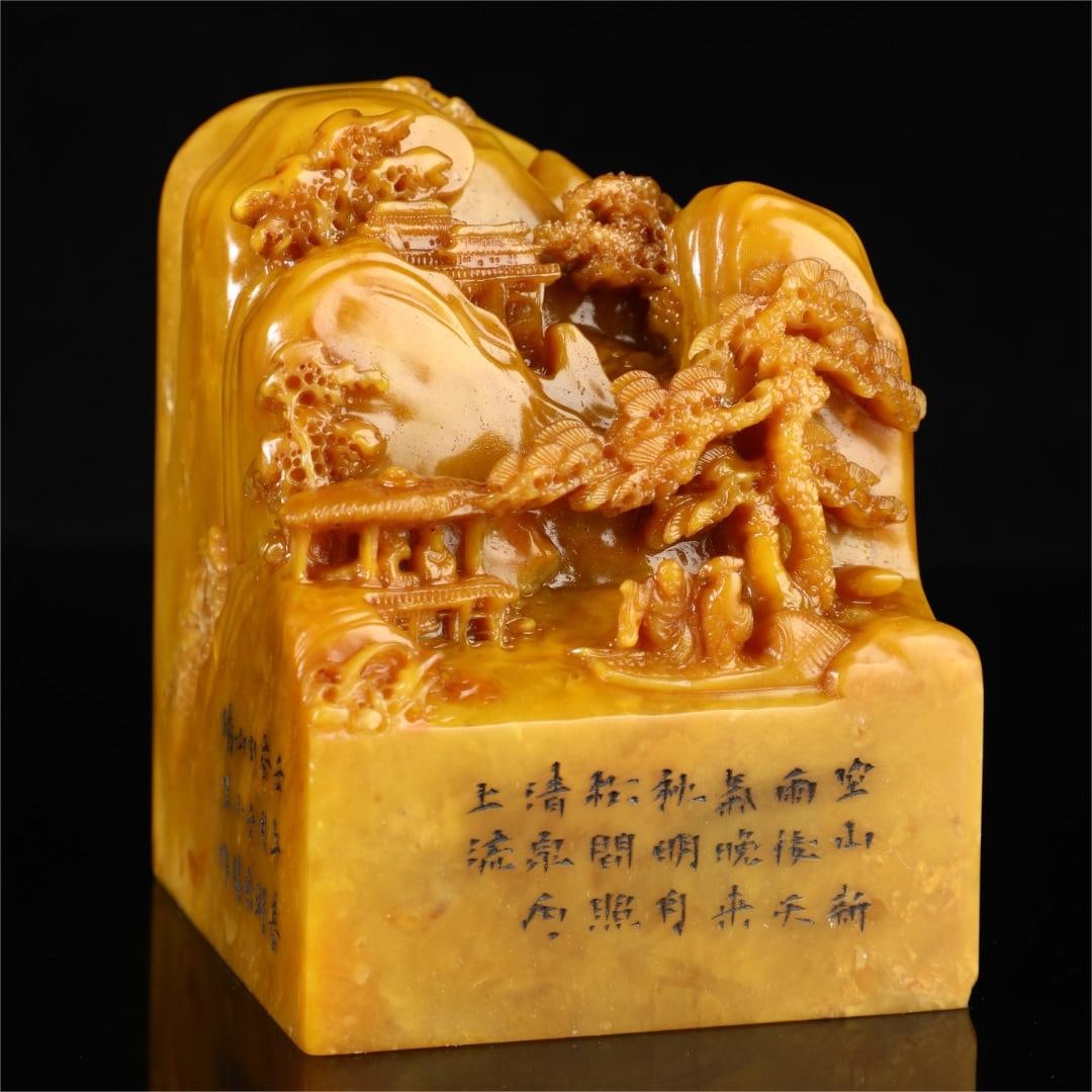 A beautiful Shoushan stone landscape attic seal: Exquisite Shoushan stone landscape attic seal Size:W:1602gH:11cmW:8.5cm (The Dimensions Of All Batches Are Manually Measured.If You Need More Detailed Information, Please Contact Our Customer Service