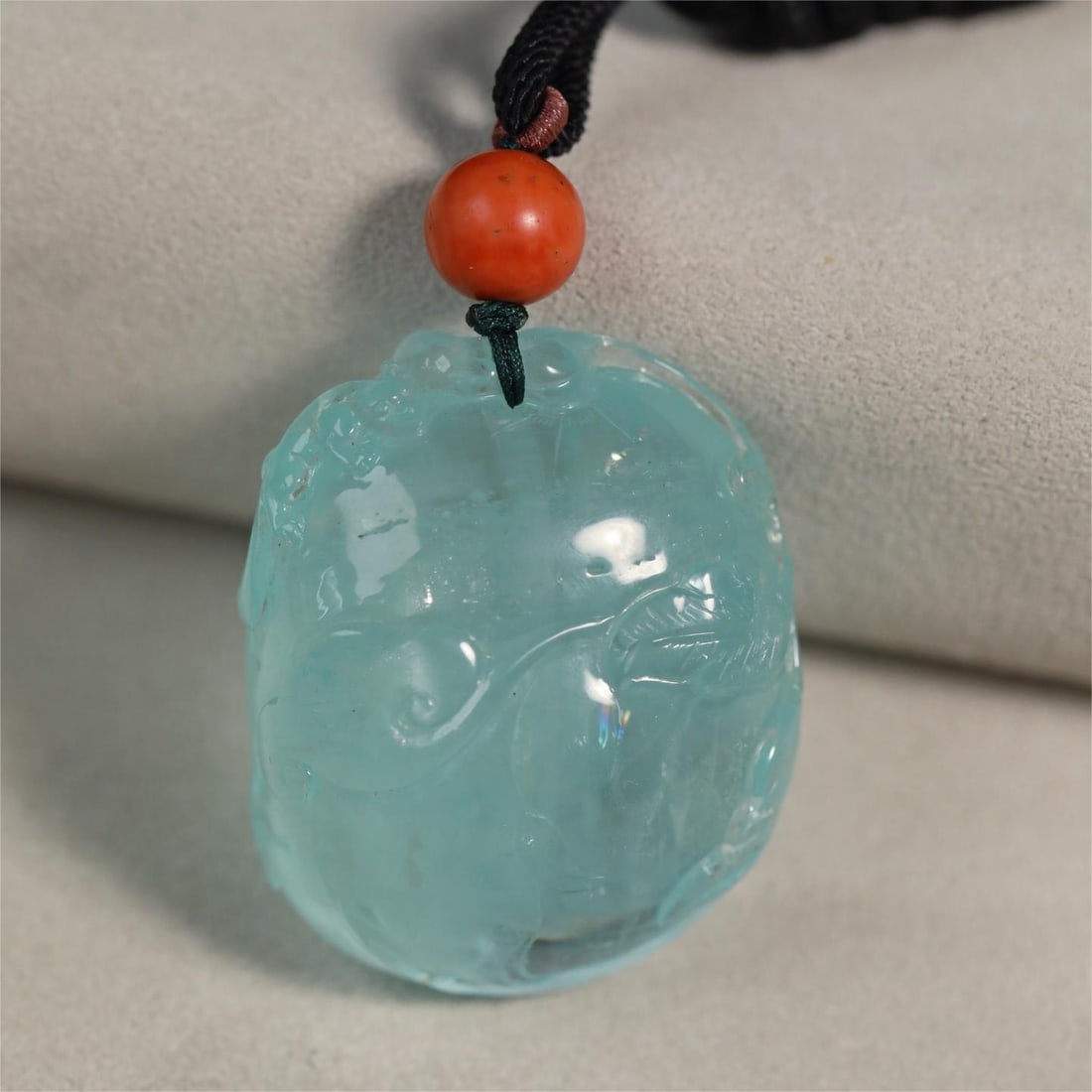 A beautiful aquamarine squirrel wishful melon pendant (1 of 8)