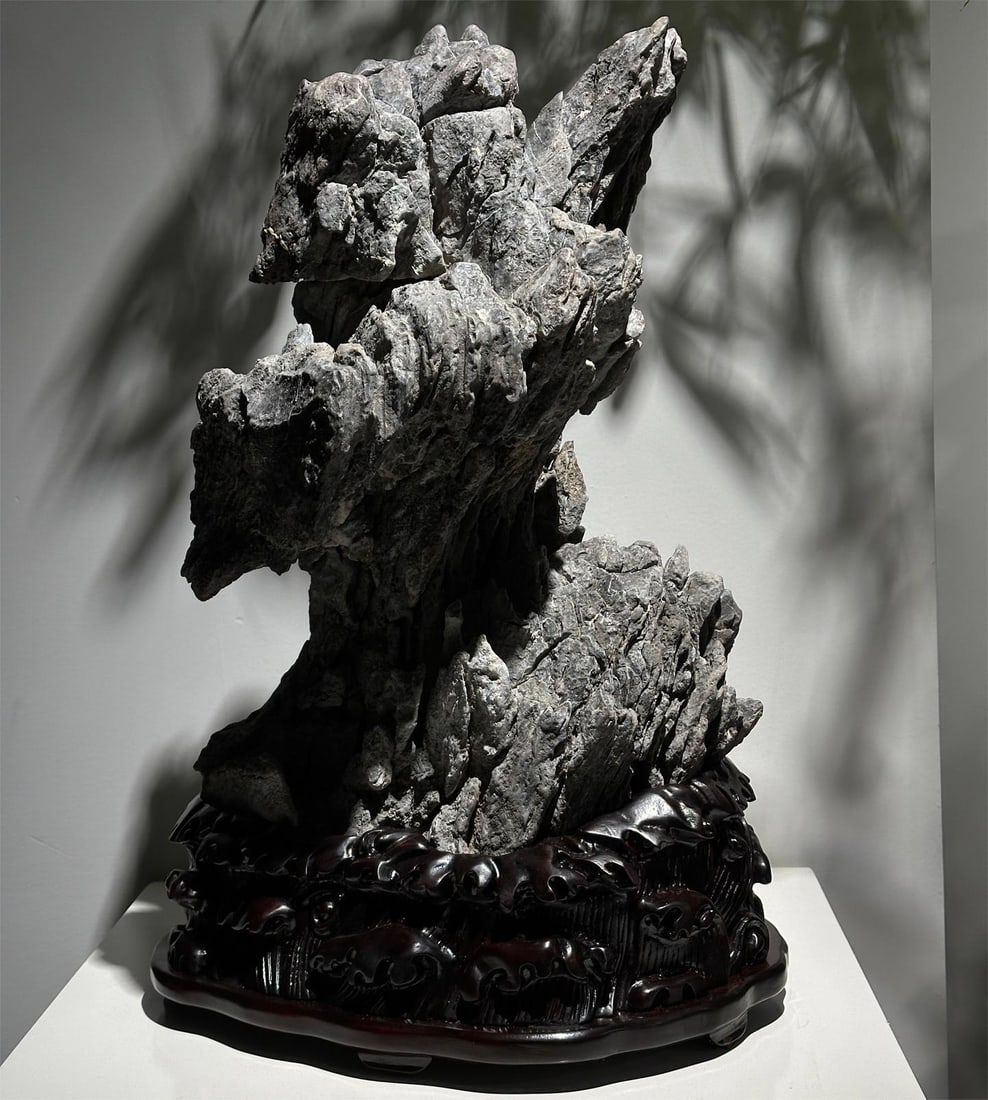 A piece of exquisite Yingshi Qiya Mountain Peak (1 of 6)