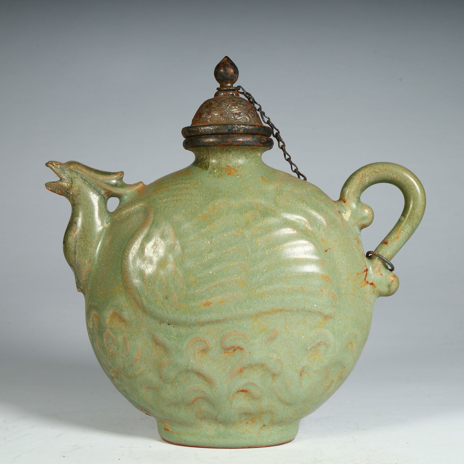 A blue-glazed phoenix pattern pot from the Ru kiln in the Song Dynasty (1 of 13)