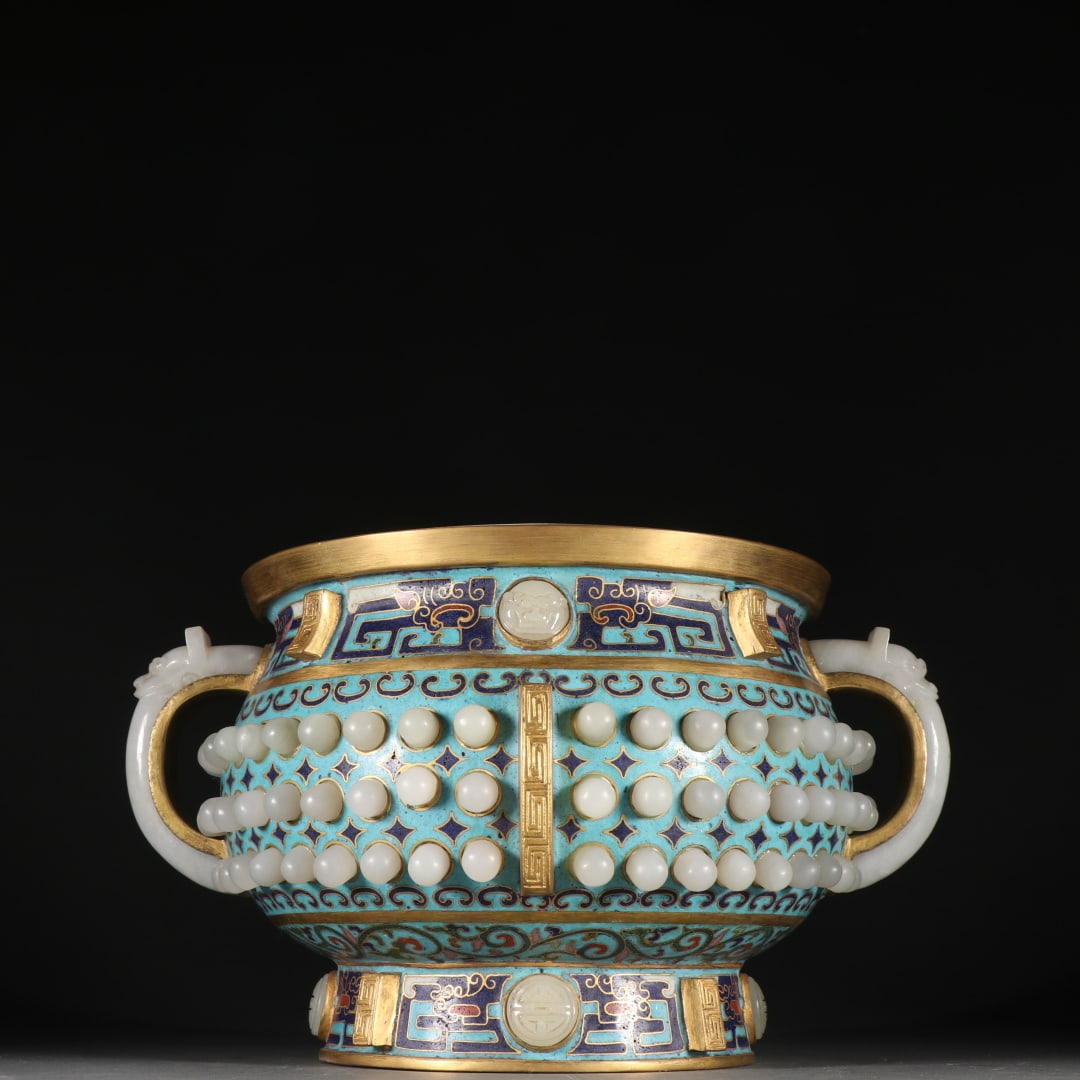 A copper-gilt cloisonn é inlaid jade incense burner from the Qing Dynasty (1 of 9)